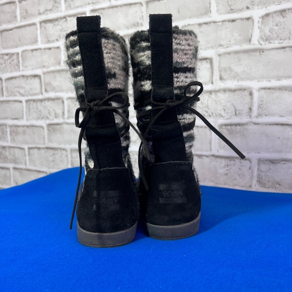 •NWOT |•TOMS•| Plush Lined Knit/Faux Suede Outer Pull On Boots Size 7.5 - Picture 3 of 8
